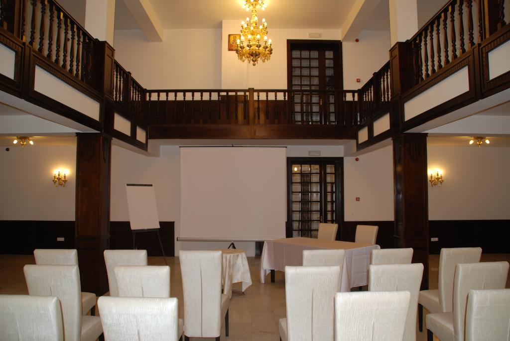 Hanul Domnesc Braşov Buitenkant foto