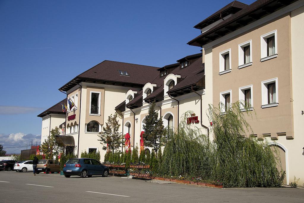 Hanul Domnesc Braşov Buitenkant foto