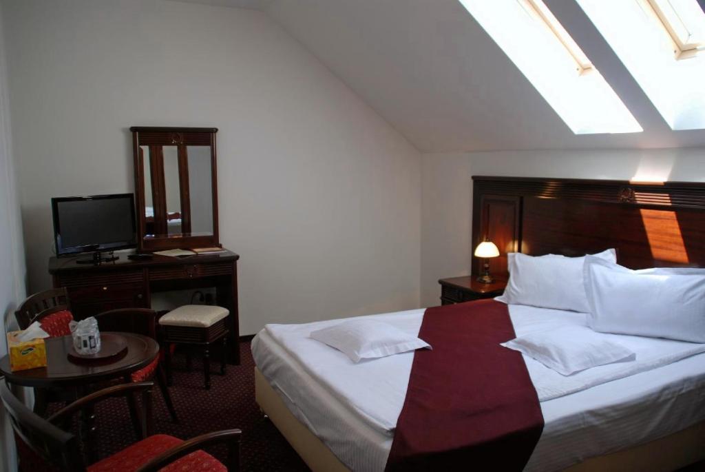 Hanul Domnesc Braşov Kamer foto