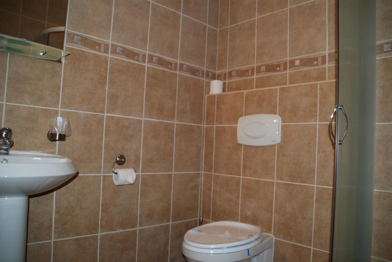Hanul Domnesc Braşov Kamer foto